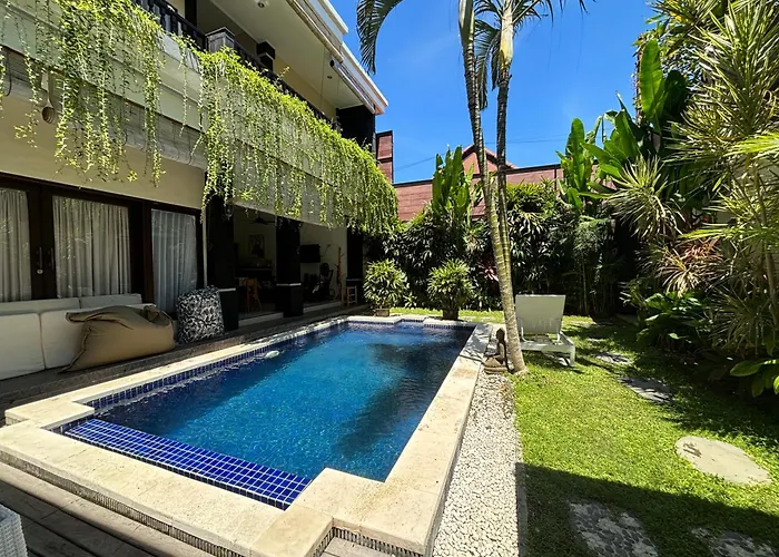 Kubu D Kubu - 3 Bedroom - Villa Legian